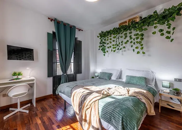 Close To Duomo Lovely City Center Flat